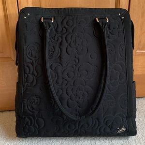 Unique Vera Bradley tote bag with a hard bottom!